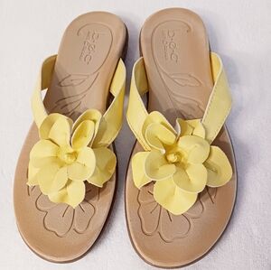 b.o.c. Yellow Floral Thong Sandals